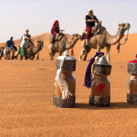 Camel Trekking Desert Camp مرزوكة المظهر الخارجي الصورة